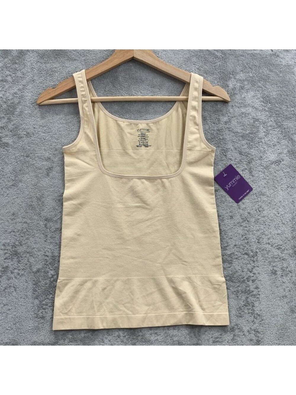 Yummie by Heather Thomson Shirt Womens L / XL Beige Seamless Tank Top Shapewear